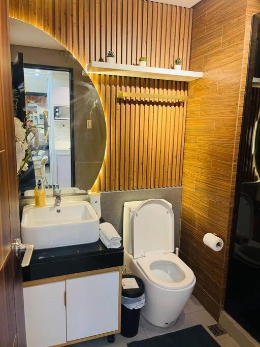 Marias Suite Near Manila Bay Free Use Of Pool Exterior foto