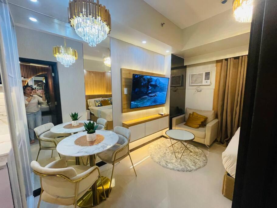 Marias Suite Near Manila Bay Free Use Of Pool Exterior foto