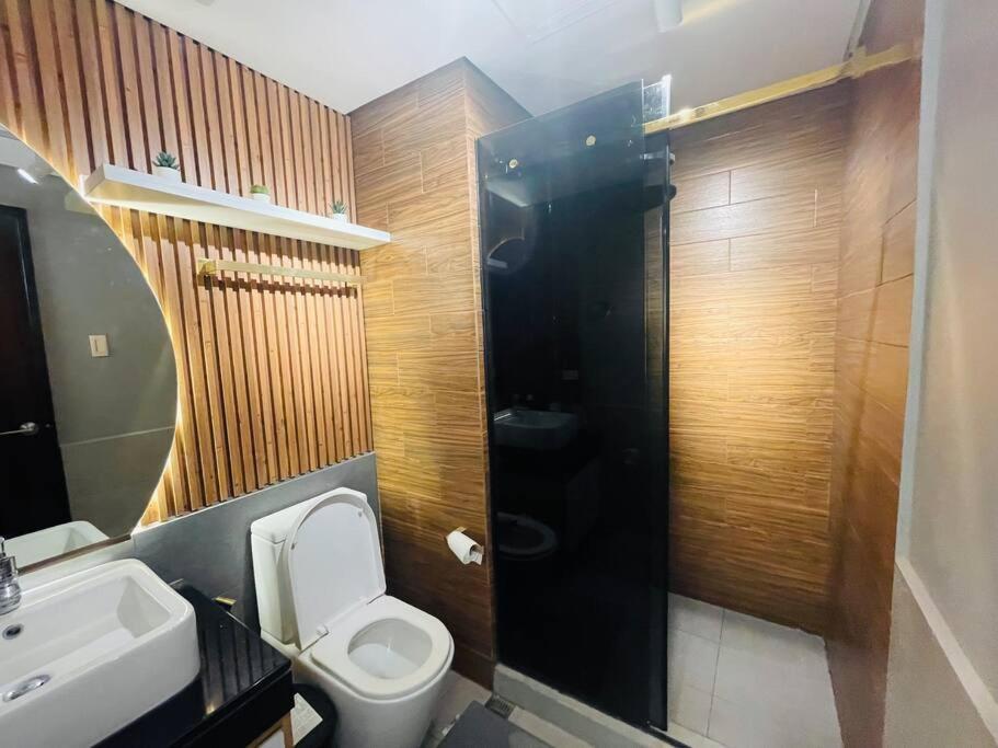 Marias Suite Near Manila Bay Free Use Of Pool Exterior foto